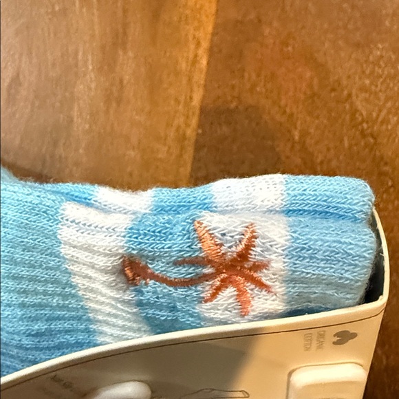 👶👶👶Tavi Baby Blue Grip Socks ankle length with a cute palm tree - Picture 2 of 4